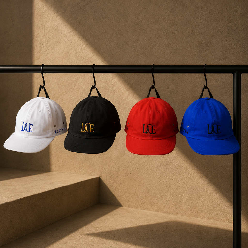 LUTYN 5-Panel Cap in black, white, red, and blue